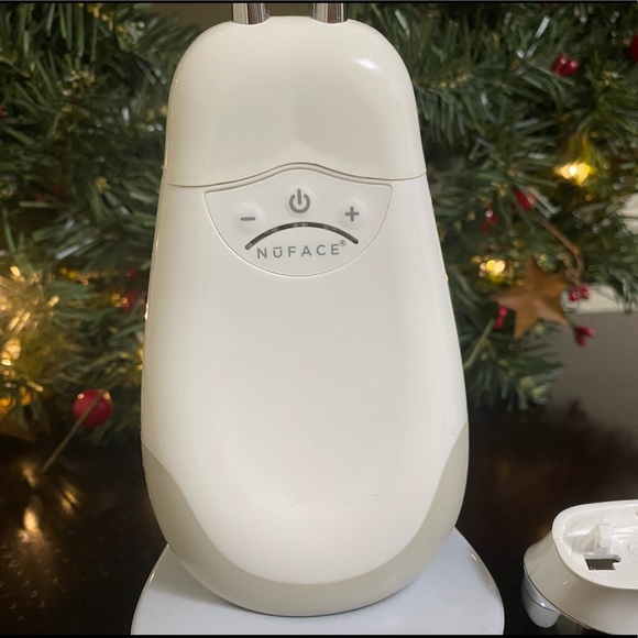 ⚡️NuFACE Trinity⚡️ Complete - Picture 2 of 13